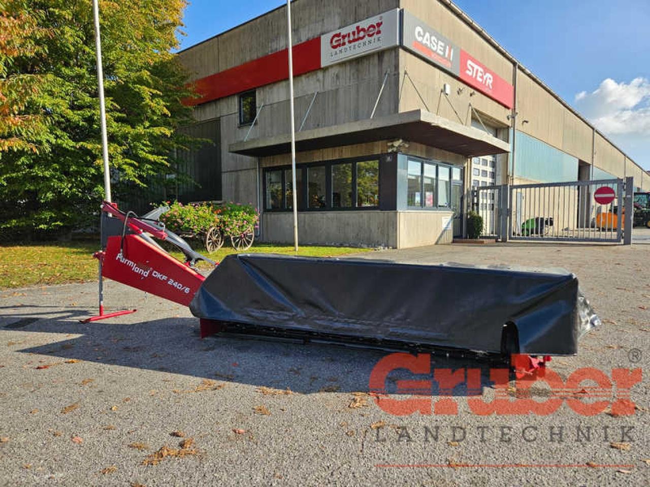 Mähwerk des Typs Farmland FPM HM 240, Neumaschine in Ampfing (Bild 1)