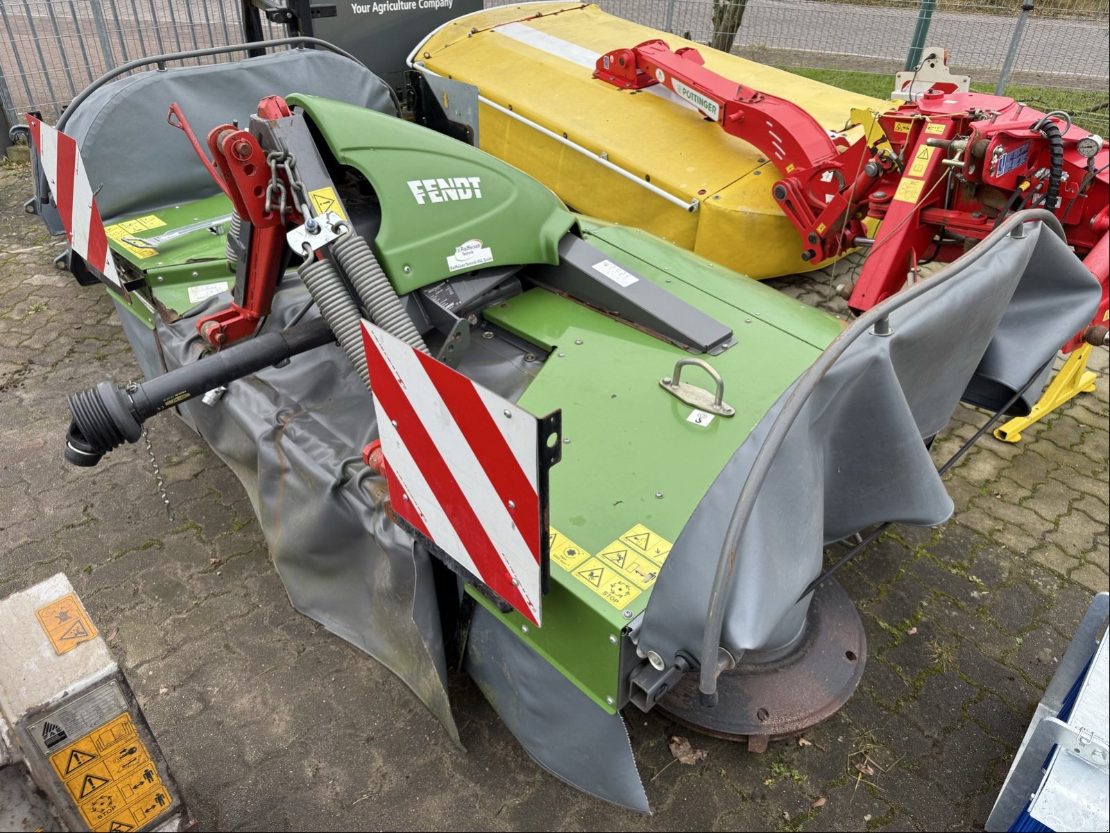 Mähwerk van het type Fendt Frontmähwerk Cutter 2940 FPV, Gebrauchtmaschine in Elmenhorst-Lanken (Foto 3)