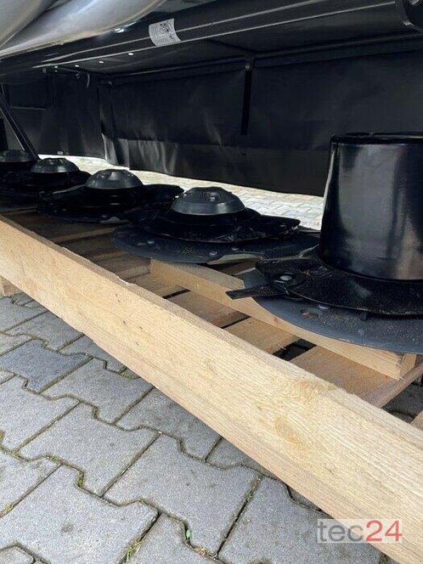 Mähwerk of the type Fendt Slicer 320P, Neumaschine in Gundersheim (Picture 3)