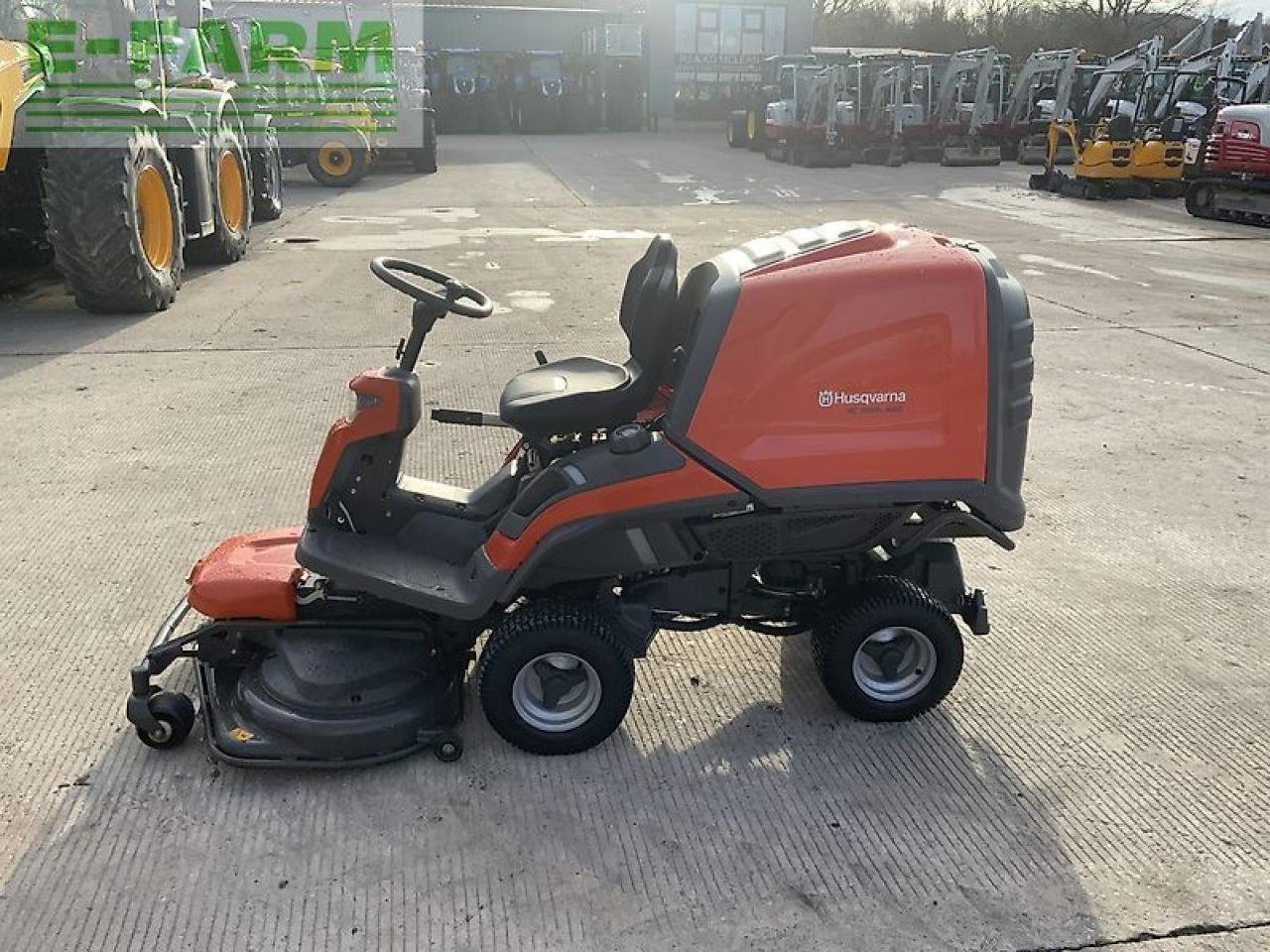Mähwerk типа Husqvarna rc 320ts awd out front mower (st25424), Gebrauchtmaschine в SHAFTESBURY (Фотография 4)