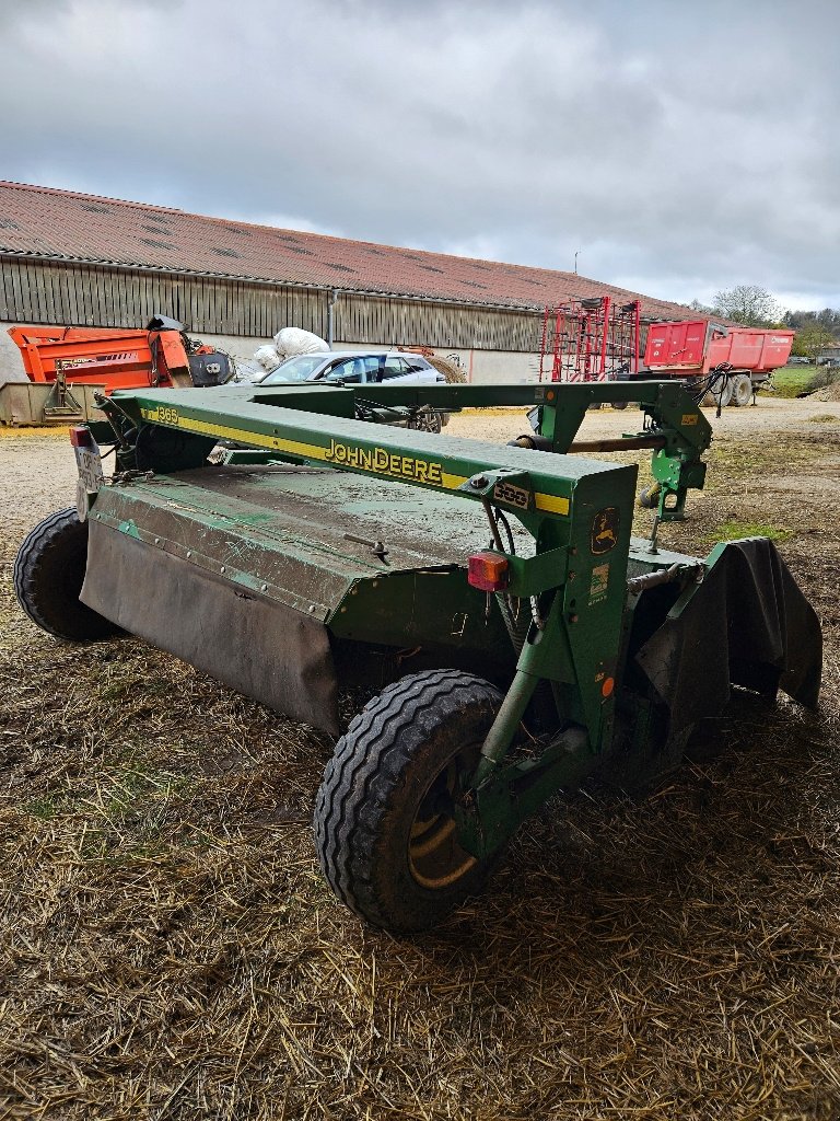 Mähwerk typu John Deere 1365, Gebrauchtmaschine v MANDRES-SUR-VAIR (Obrázok 3)