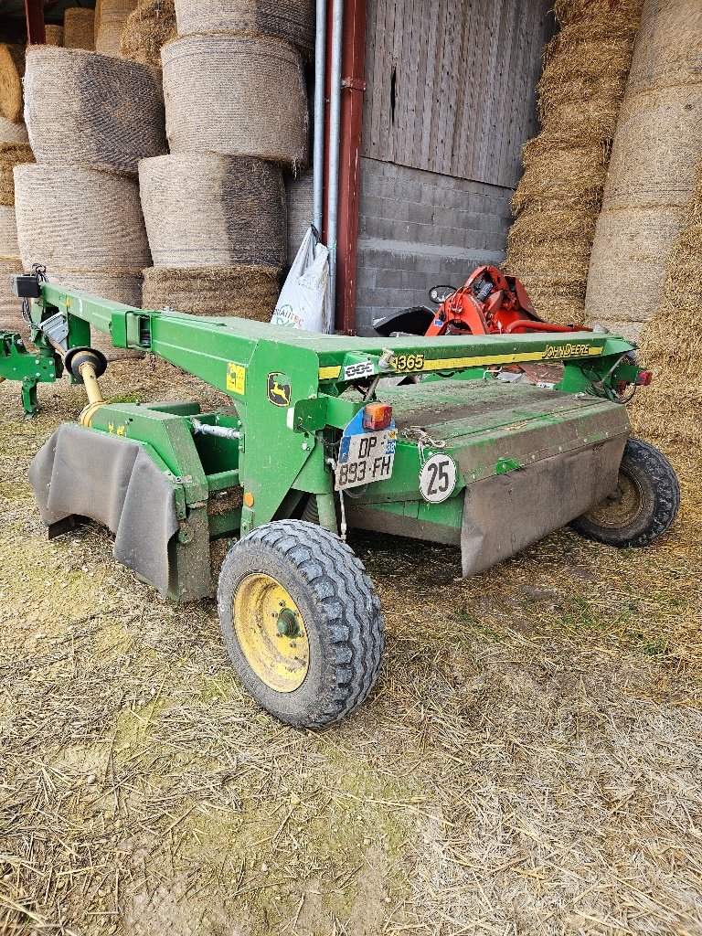 Mähwerk typu John Deere 1365, Gebrauchtmaschine v MANDRES-SUR-VAIR (Obrázok 4)