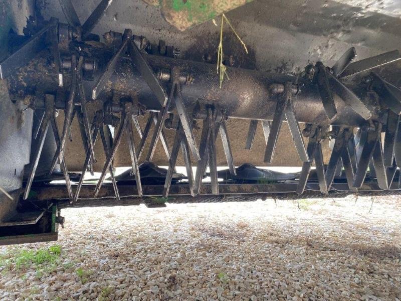 Mähwerk des Typs John Deere 1365, Gebrauchtmaschine in SAINT-GERMAIN DU PUY (Bild 8)