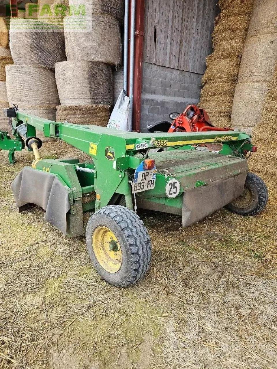 Mähwerk des Typs John Deere 1365, Gebrauchtmaschine in CHAUVONCOURT (Bild 4)