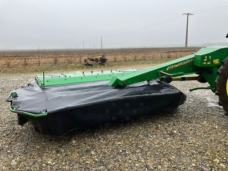 Mähwerk of the type John Deere 328 A, Gebrauchtmaschine in Sainte-Croix-en-Plaine (Picture 2)