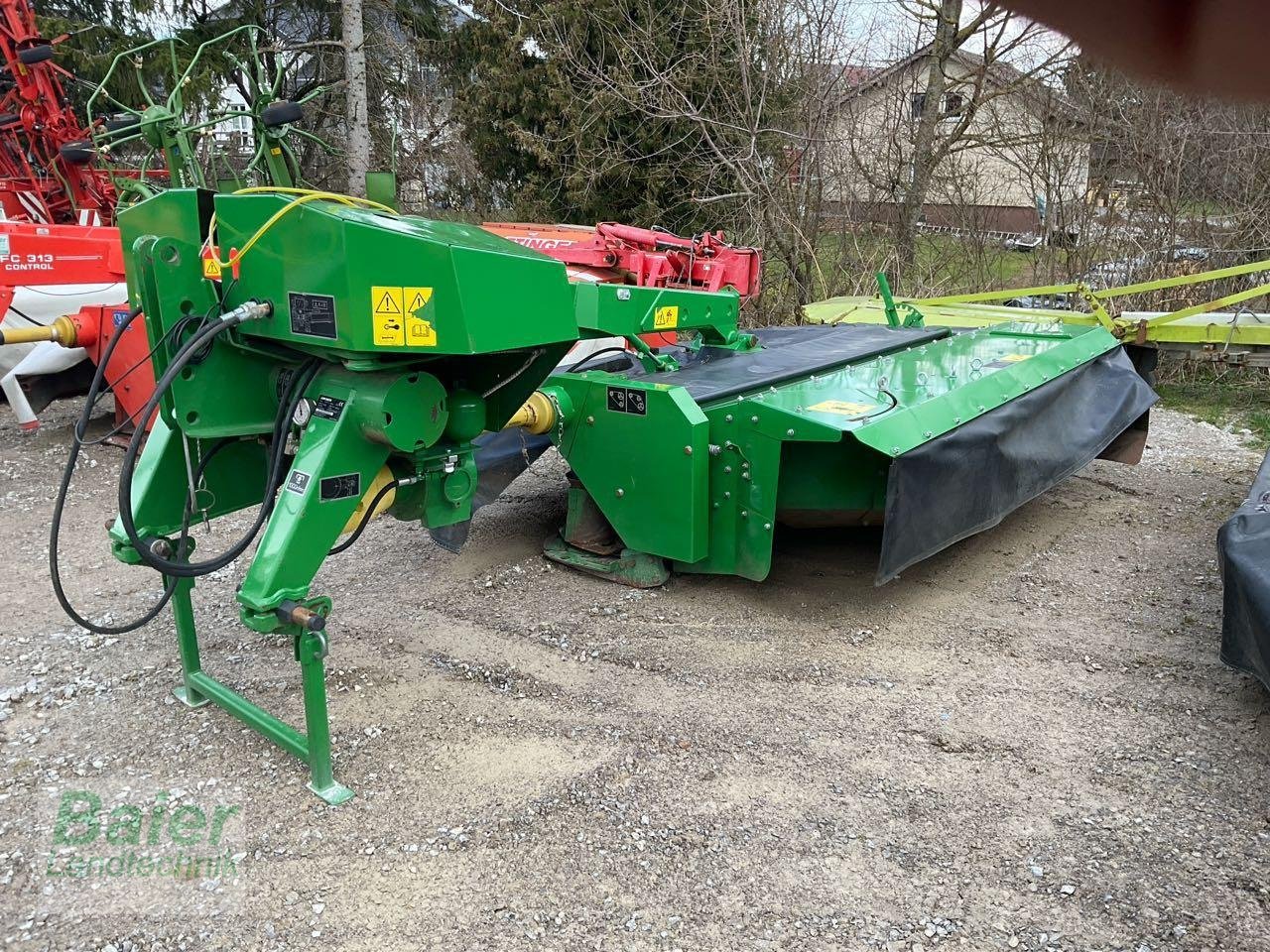 Mähwerk typu John Deere 331, Gebrauchtmaschine v OBERNDORF-HOCHMOESSINGEN (Obrázek 1)