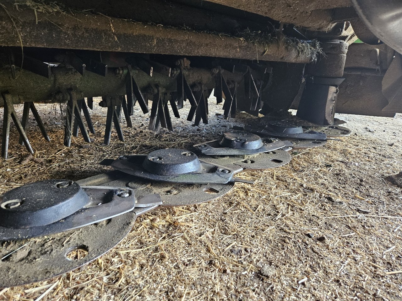 Mähwerk of the type John Deere 331, Gebrauchtmaschine in MANDRES-SUR-VAIR (Picture 6)