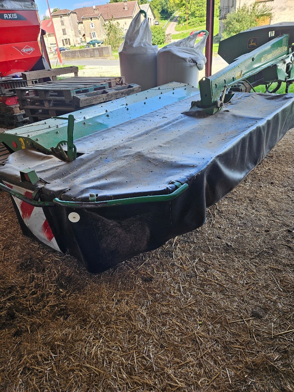 Mähwerk of the type John Deere 331, Gebrauchtmaschine in MANDRES-SUR-VAIR (Picture 4)