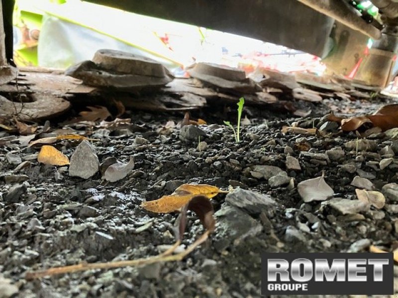 Mähwerk del tipo John Deere 331, Gebrauchtmaschine en Gennes sur glaize (Imagen 5)