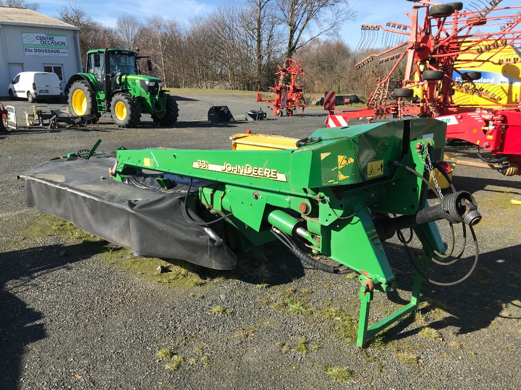 Mähwerk des Typs John Deere 331, Gebrauchtmaschine in UZERCHE (Bild 1)