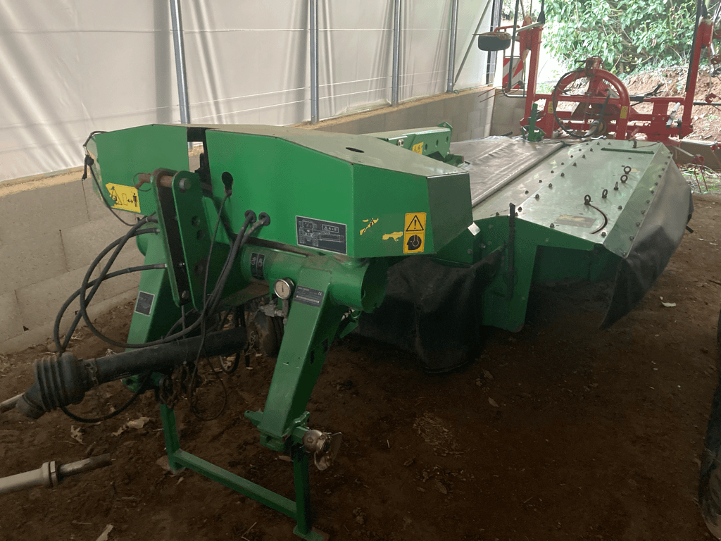 Mähwerk Türe ait John Deere 331, Gebrauchtmaschine içinde TREMEUR (resim 2)