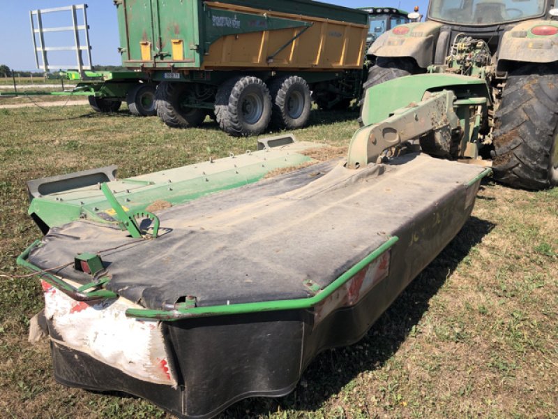 Mähwerk des Typs John Deere 331, Gebrauchtmaschine in Varennes le Grand (Bild 1)