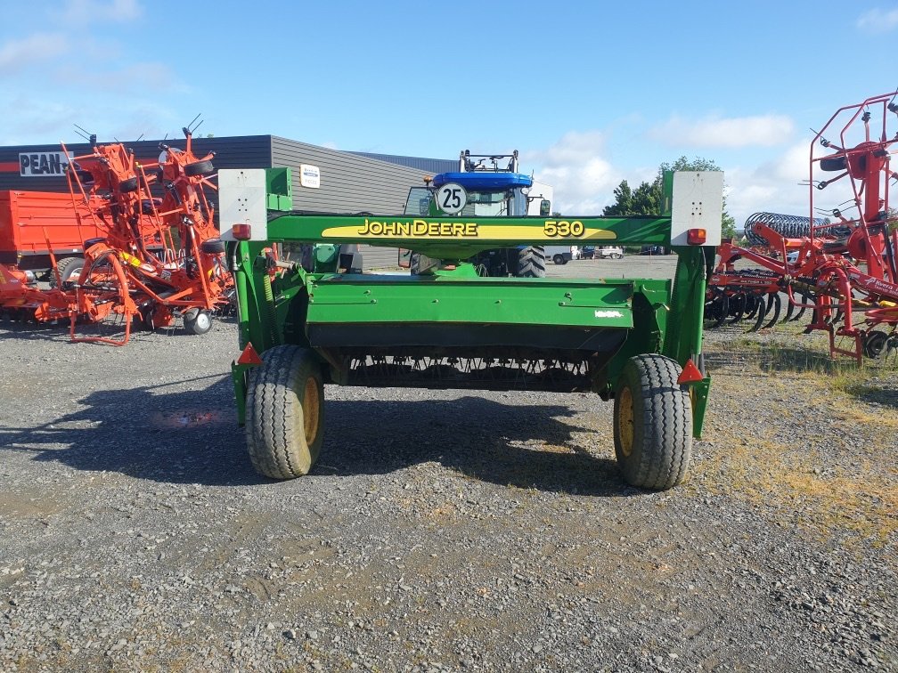 Mähwerk des Typs John Deere 530, Gebrauchtmaschine in CORMENON (Bild 2)