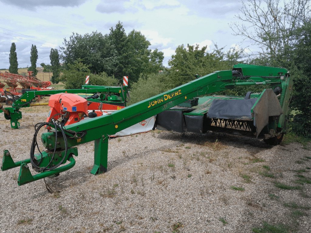 Mähwerk des Typs John Deere 730, Gebrauchtmaschine in Lérouville (Bild 1)