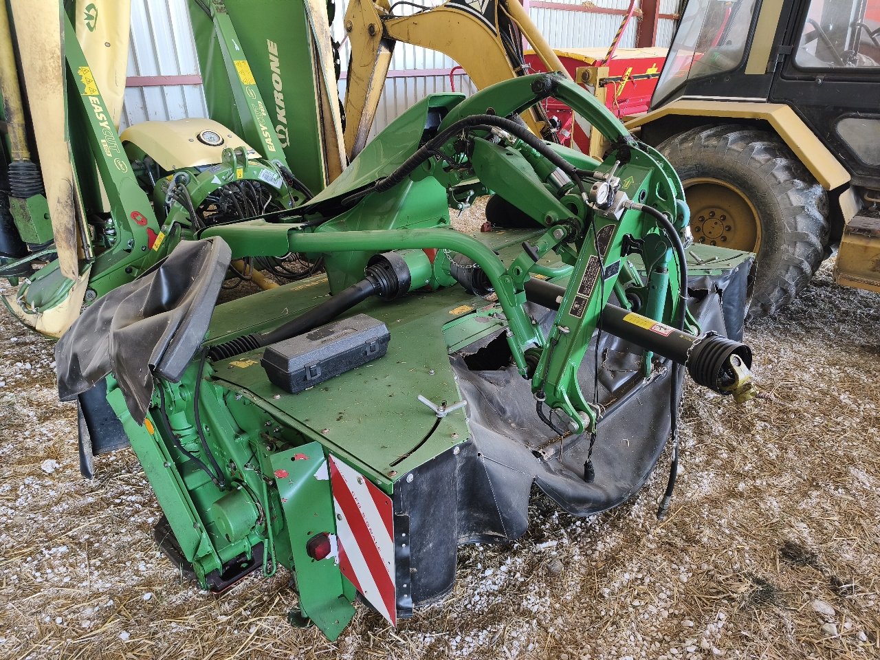 Mähwerk del tipo John Deere F 310 R, Gebrauchtmaschine In Gondrecourt-le-Château (Immagine 4)