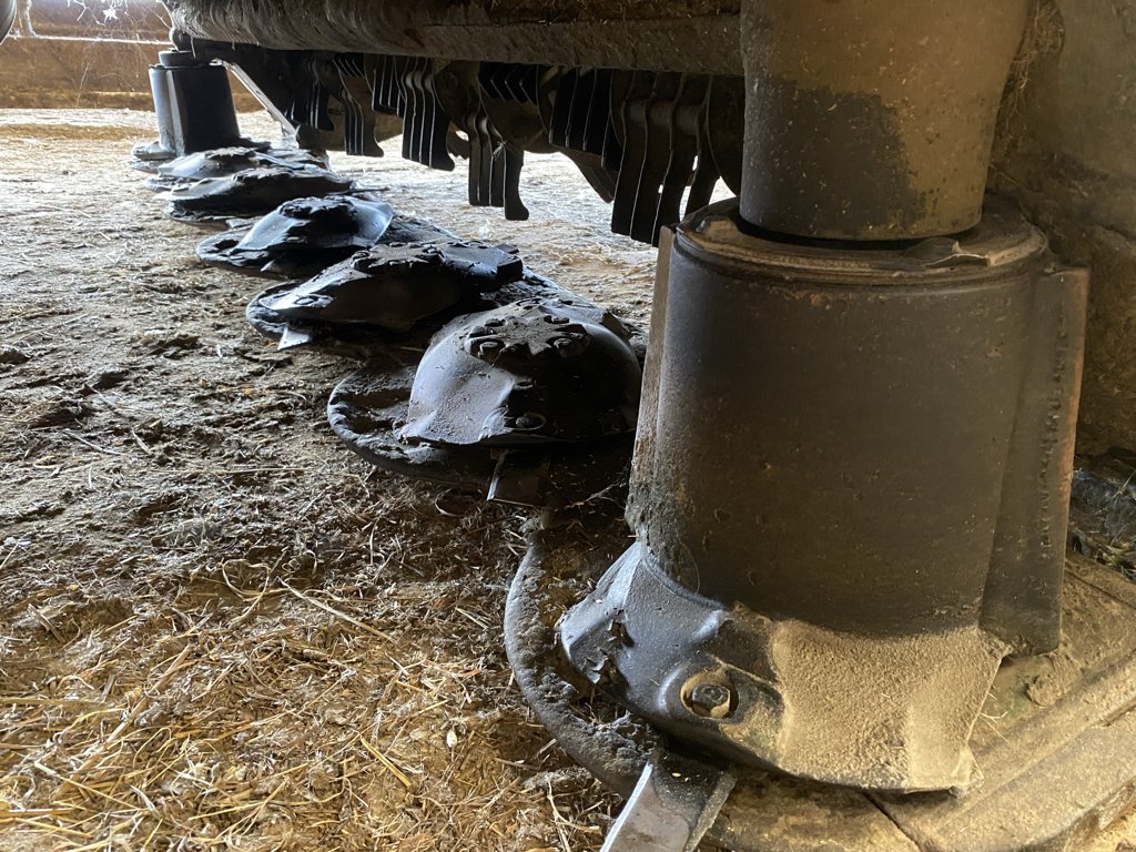 Mähwerk tip John Deere F 310 R, Gebrauchtmaschine in UZERCHE (Poză 3)