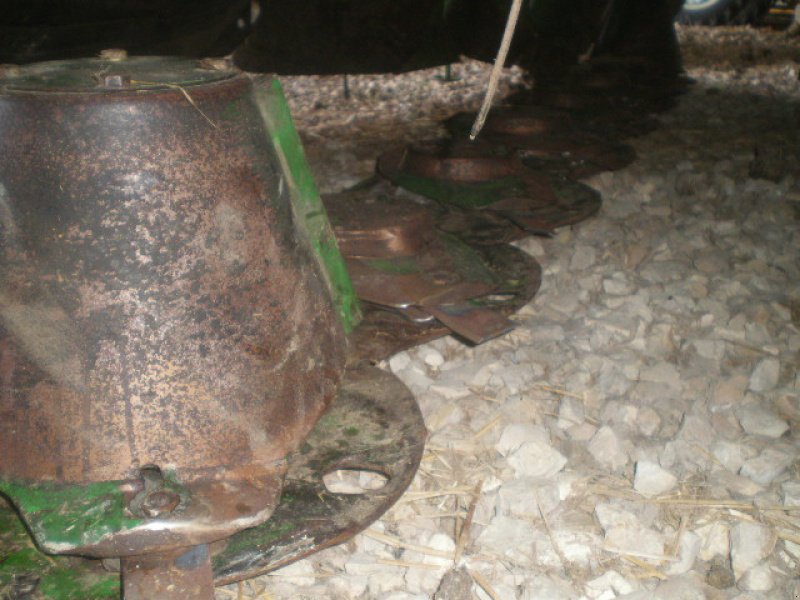 Mähwerk des Typs John Deere FCA 131, Gebrauchtmaschine in VERDUN (Bild 3)