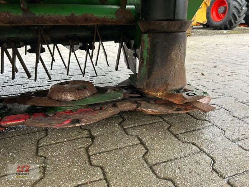 Mähwerk typu John Deere GEBR. JOHN DEERE 331 MÄHWERK, Gebrauchtmaschine v Hartmannsdorf (Obrázek 11)