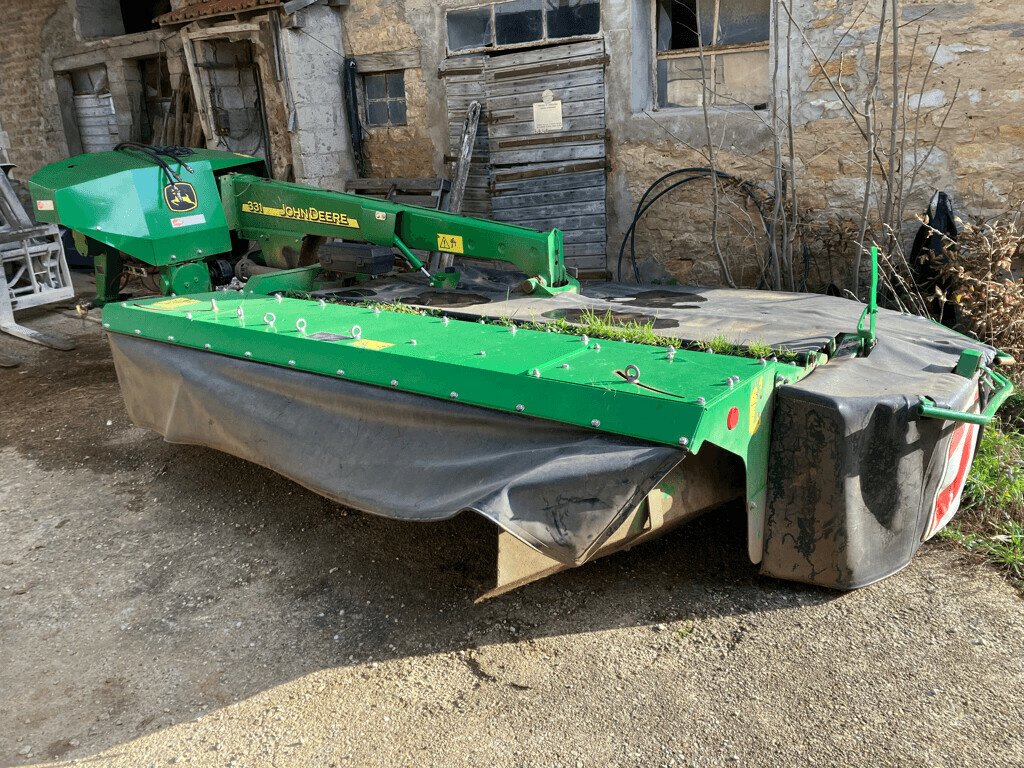 Mähwerk typu John Deere J-D 331, Gebrauchtmaschine v Hauteroche (Obrázok 3)