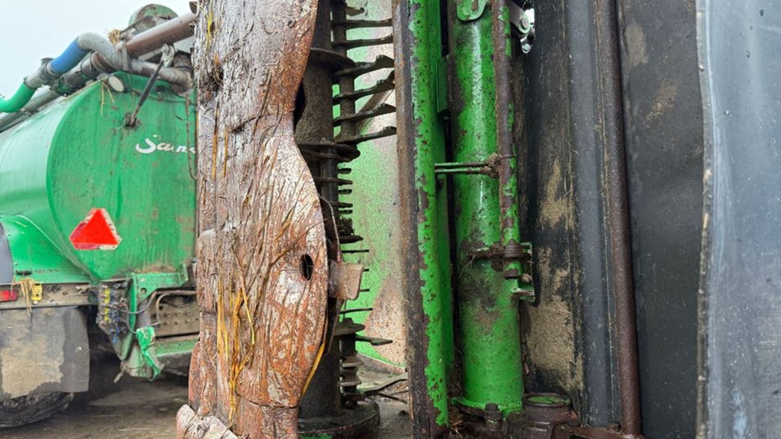 Mähwerk типа John Deere R990R + F350R, Gebrauchtmaschine в Gjerlev J. (Фотография 13)