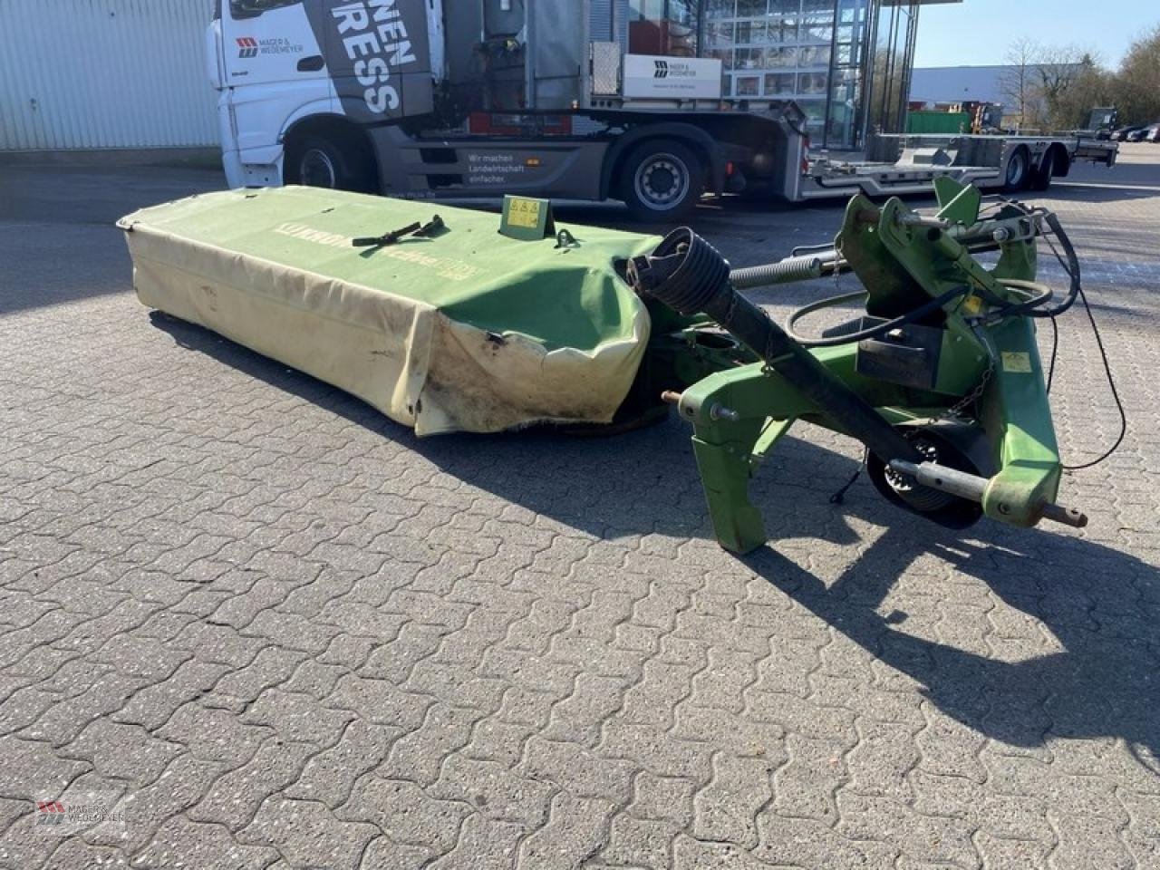 Mähwerk del tipo Krone ACTIVE MOW R 320, Gebrauchtmaschine en Oyten (Imagen 1)