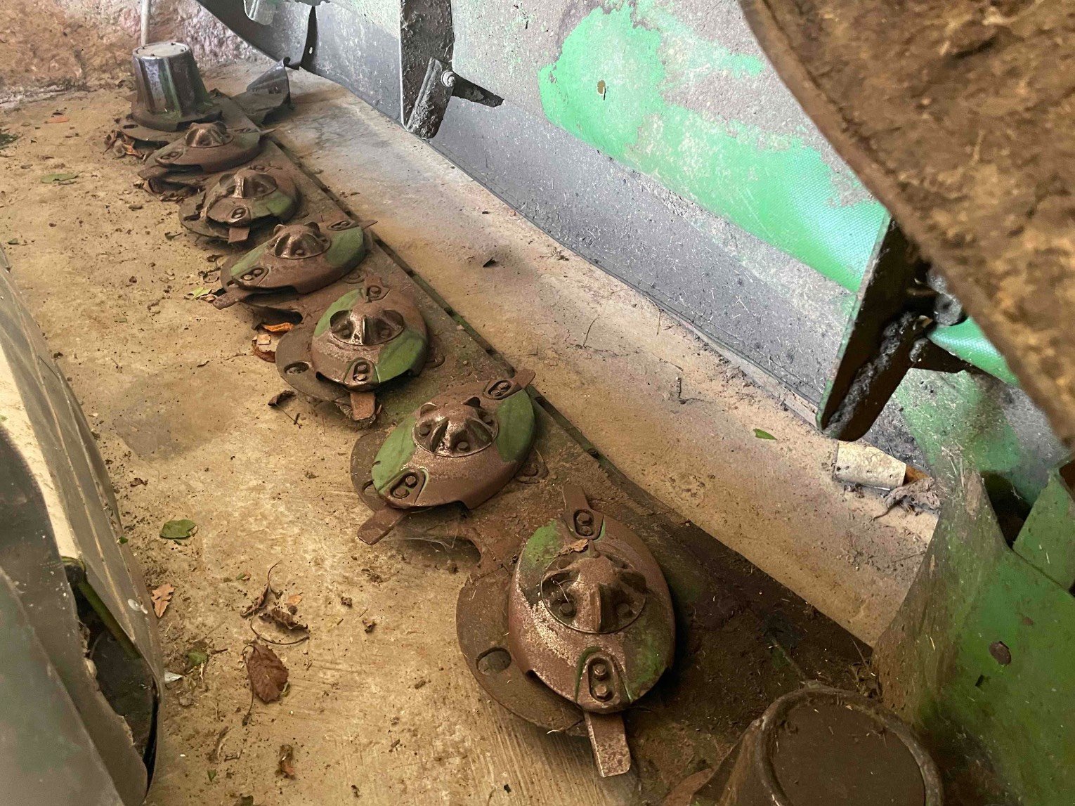 Mähwerk del tipo Krone Active mow r320, Gebrauchtmaschine en ORLEIX (Imagen 3)