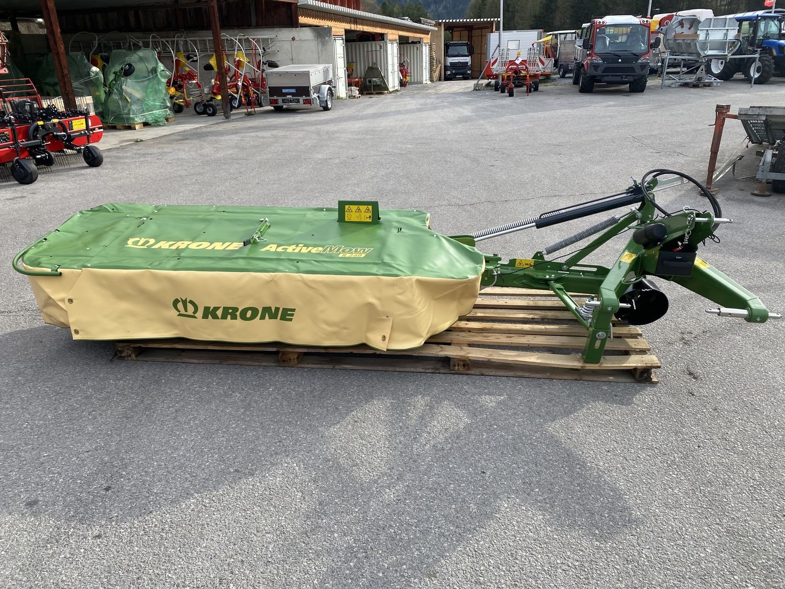 Mähwerk типа Krone ActiveMow R240, Neumaschine в Ried im Oberinntal (Фотография 1)