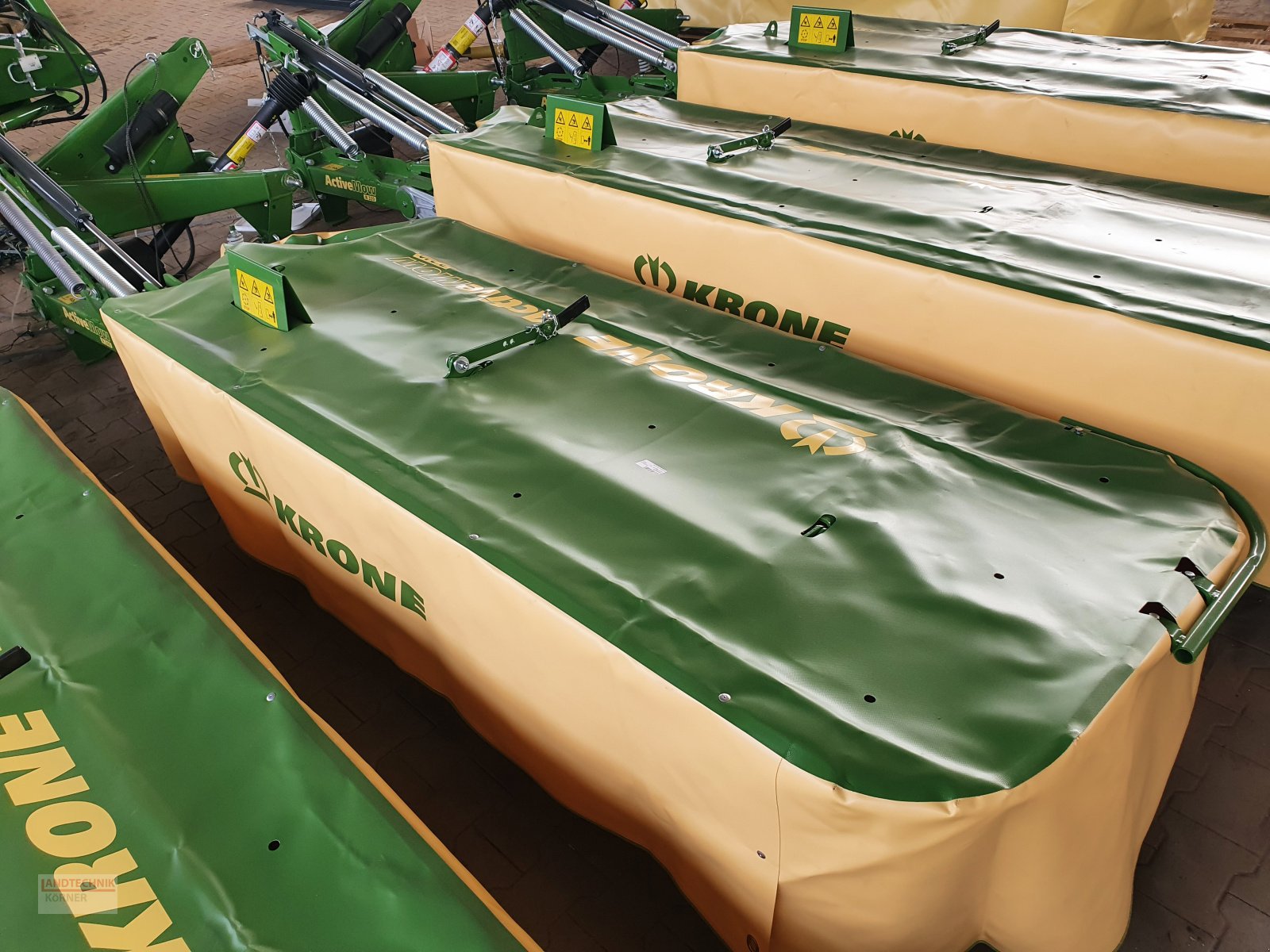 Mähwerk of the type Krone ActiveMow R240, Neumaschine in Kirkel-Altstadt (Picture 2)