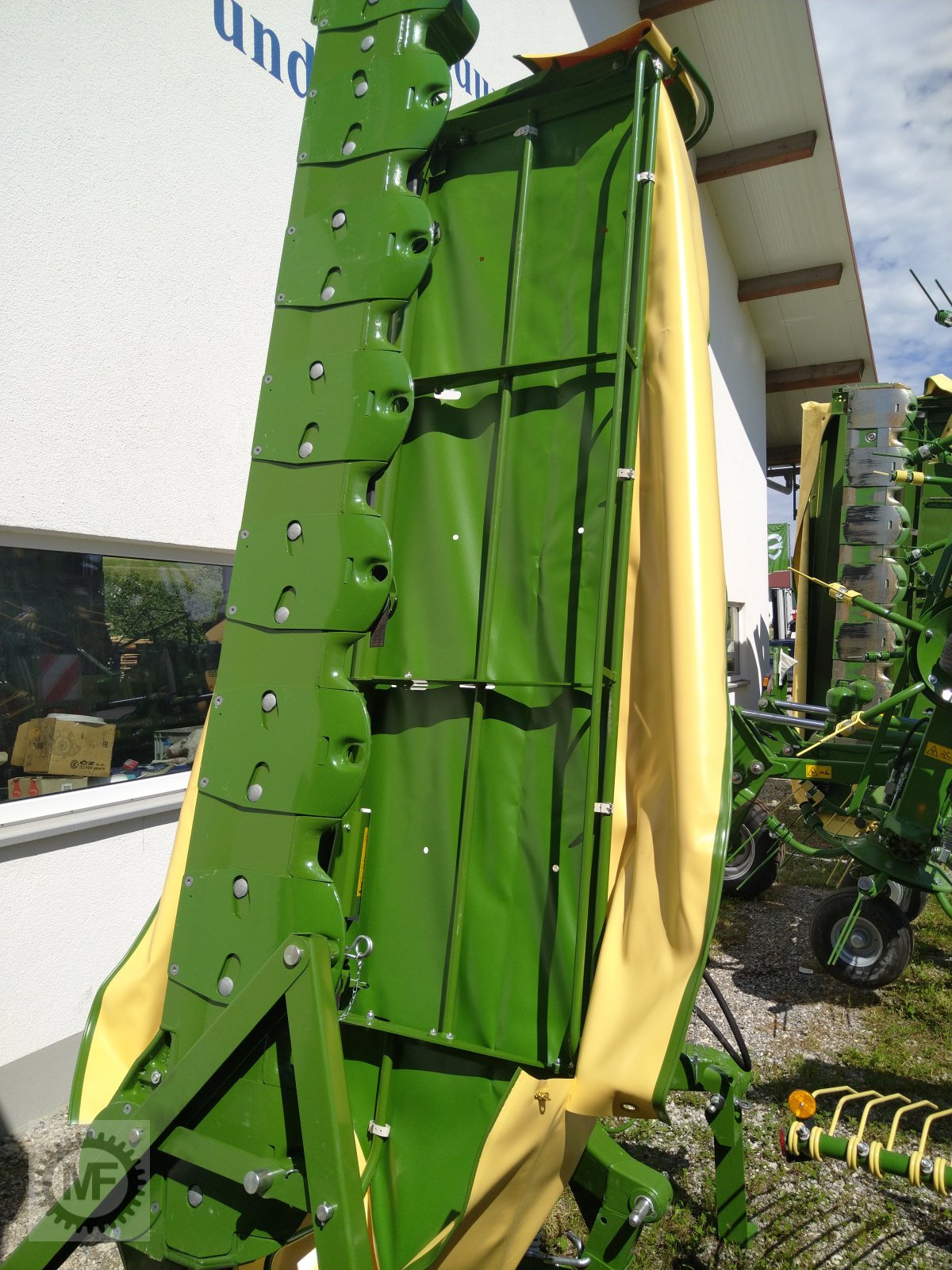 Mähwerk of the type Krone ActiveMow R320, Neumaschine in Huglfing (Picture 1)