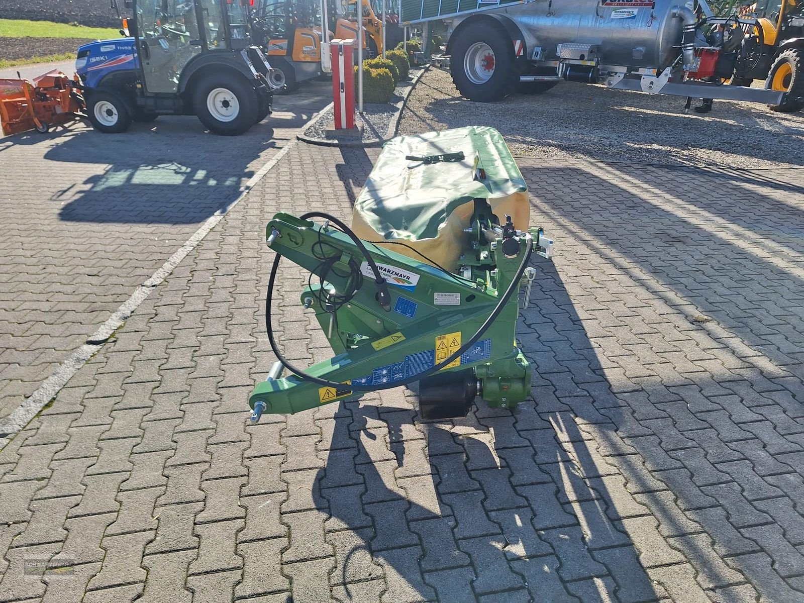 Mähwerk of the type Krone AMR 240, Neumaschine in Aurolzmünster (Picture 8)