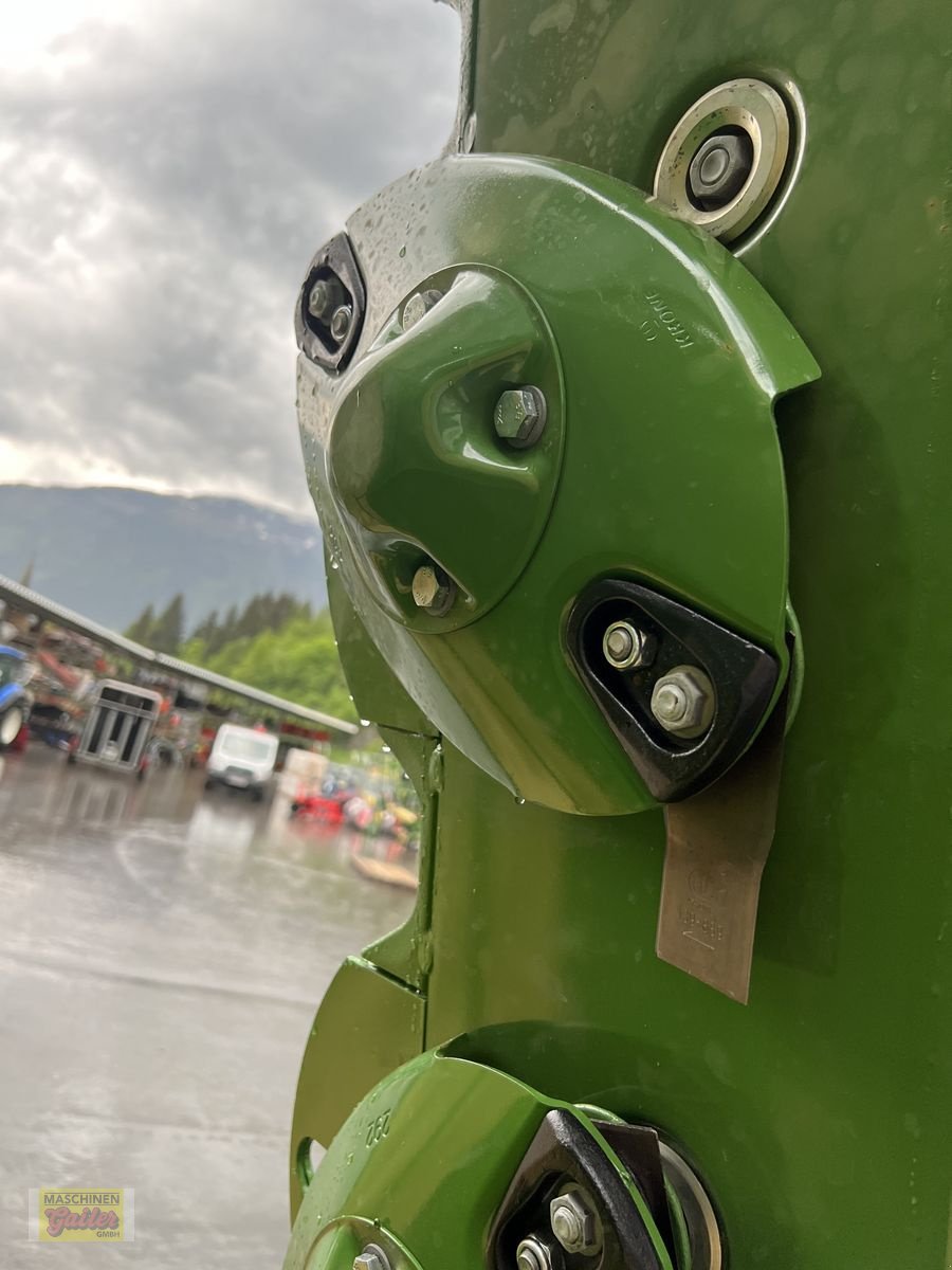 Mähwerk of the type Krone AMR 320, Neumaschine in Kötschach (Picture 16)