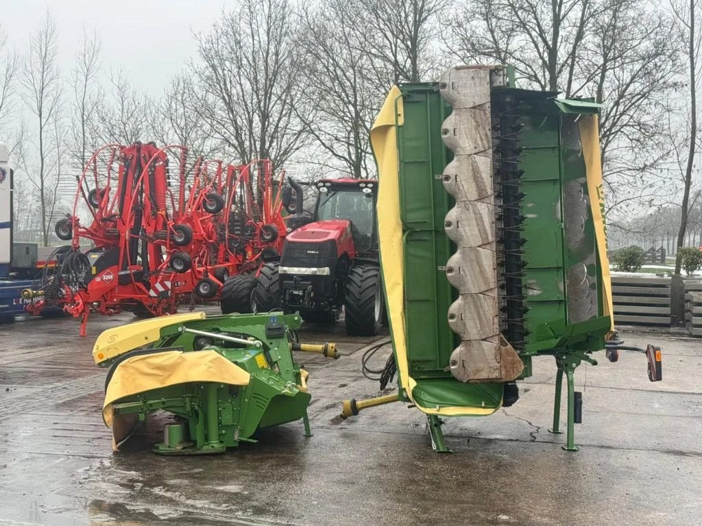 Mähwerk typu Krone B 880 CV + easy cut F 320 CV Triple maaier, Gebrauchtmaschine v Ruinerwold (Obrázok 4)