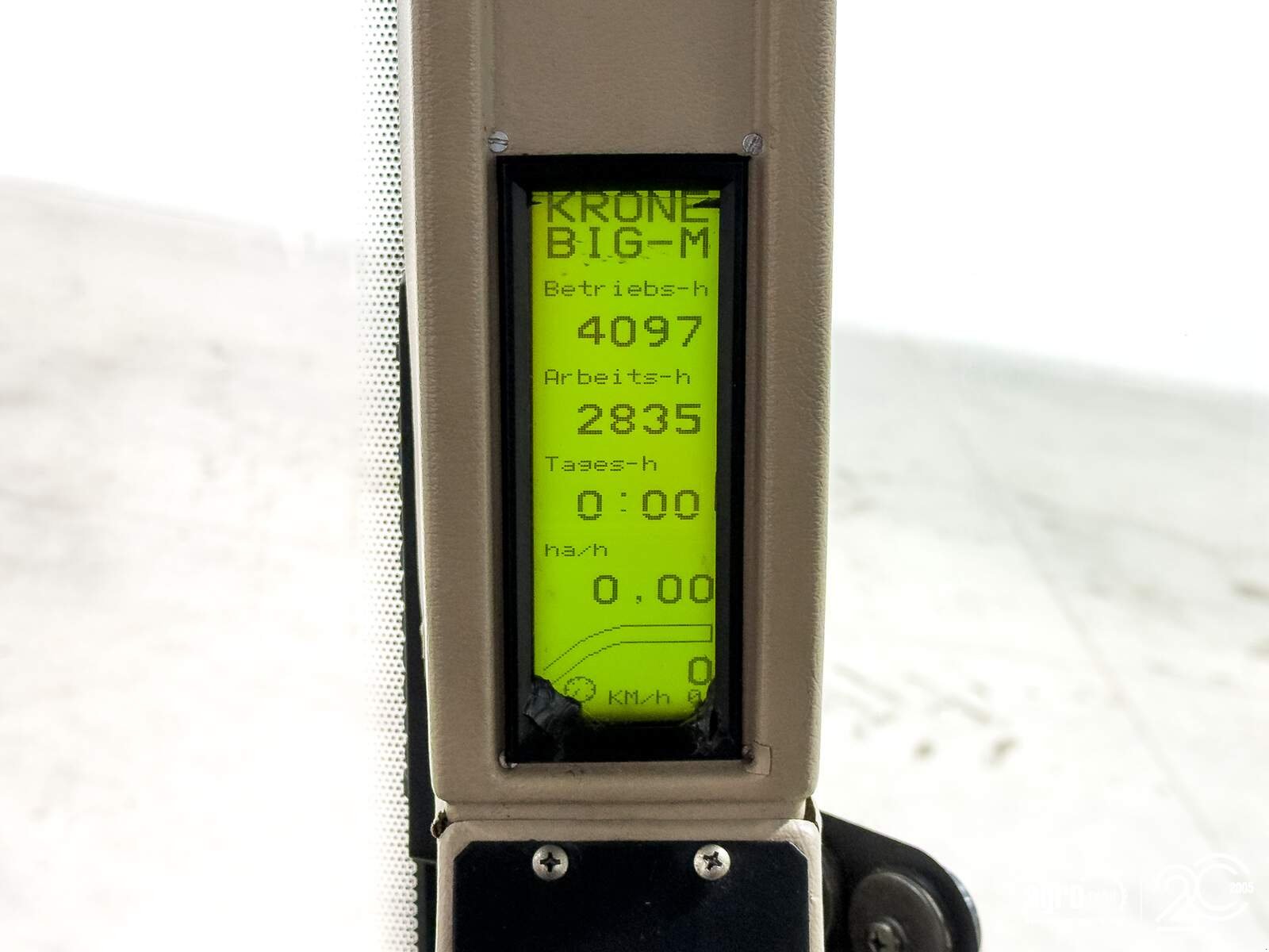 Mähwerk des Typs Krone BIG M 419-83 9,1 m working width, air conditioning, 40 km/h hydrostatic transmission, 337 L pump, permanent all-wheel drive, Gebrauchtmaschine in Csengele (Bild 10)