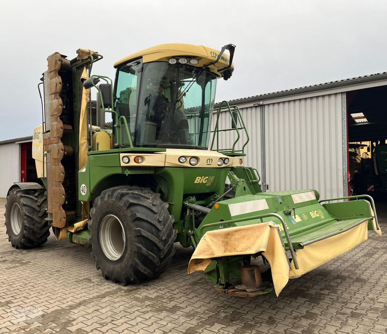 Mähwerk del tipo Krone BIg M 420, Gebrauchtmaschine In Pragsdorf (Immagine 2)