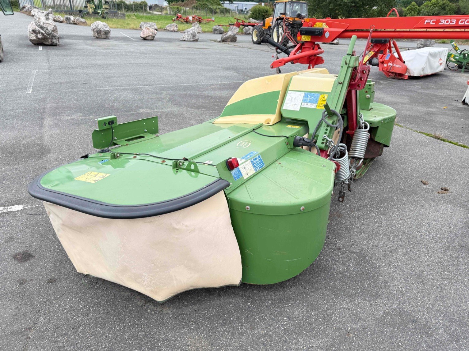 Mähwerk of the type Krone EASY CUT 320 F, Gebrauchtmaschine in SAINT GAUDENS (Picture 4)