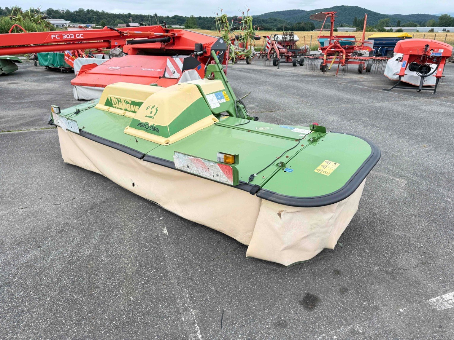 Mähwerk of the type Krone EASY CUT 320 F, Gebrauchtmaschine in SAINT GAUDENS (Picture 1)
