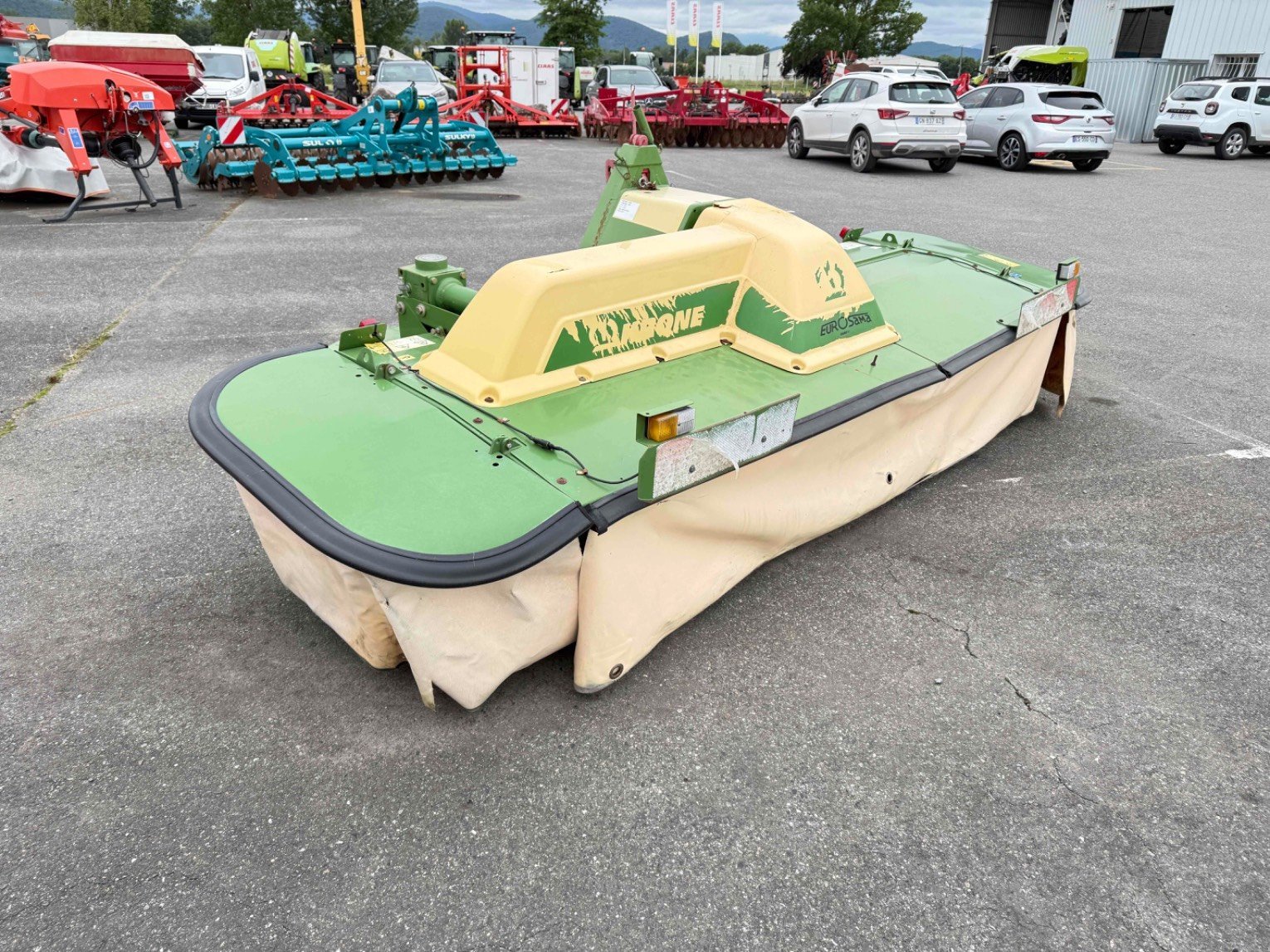 Mähwerk of the type Krone EASY CUT 320 F, Gebrauchtmaschine in SAINT GAUDENS (Picture 3)