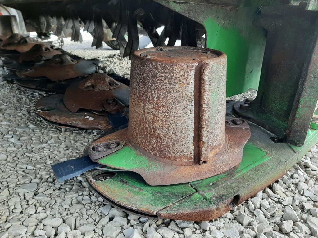 Mähwerk of the type Krone Easy Cut 3210, Gebrauchtmaschine in SAINT LOUP (Picture 9)