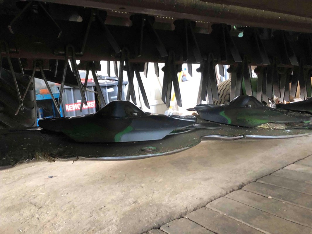 Mähwerk of the type Krone Easy Cut 6210 CV, Gebrauchtmaschine in Ebersbach (Picture 11)