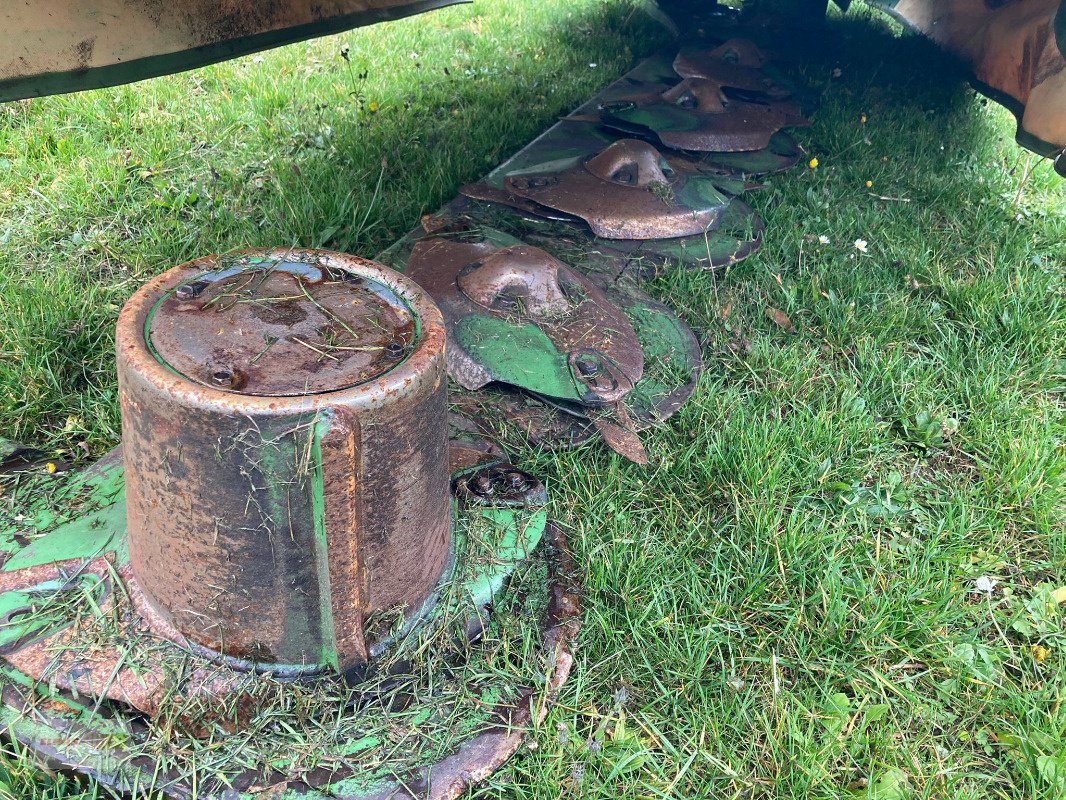 Mähwerk del tipo Krone Easy Cut B 890, Gebrauchtmaschine In Schöningen (Immagine 3)