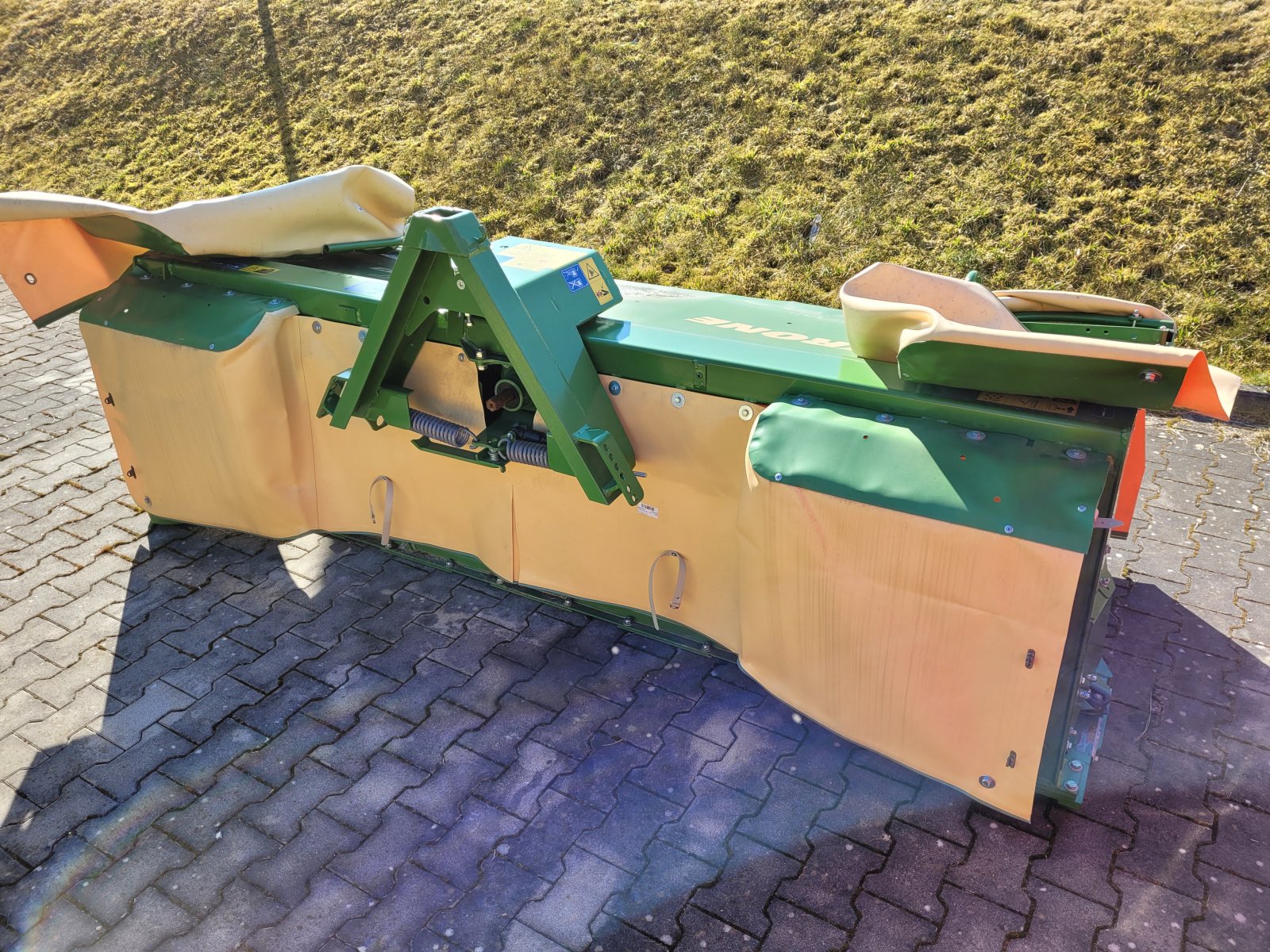 Mähwerk of the type Krone Easy Cut F 320 M, Neumaschine in Moosbach (Picture 1)