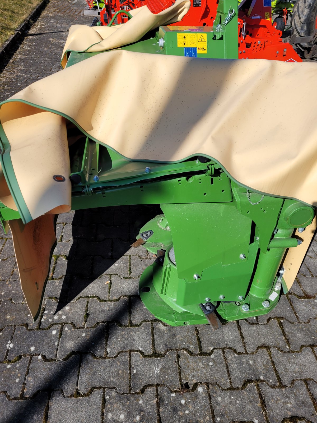 Mähwerk of the type Krone Easy Cut F 320 M, Neumaschine in Moosbach (Picture 4)