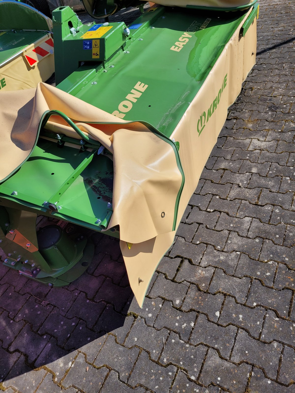 Mähwerk of the type Krone Easy Cut F 320 M, Neumaschine in Moosbach (Picture 10)