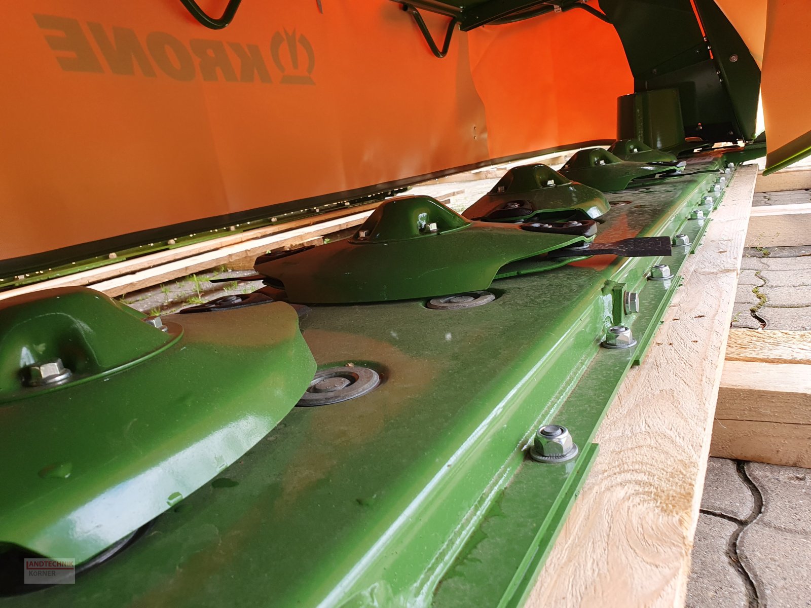 Mähwerk of the type Krone Easy Cut F 320 M, Neumaschine in Kirkel-Altstadt (Picture 6)