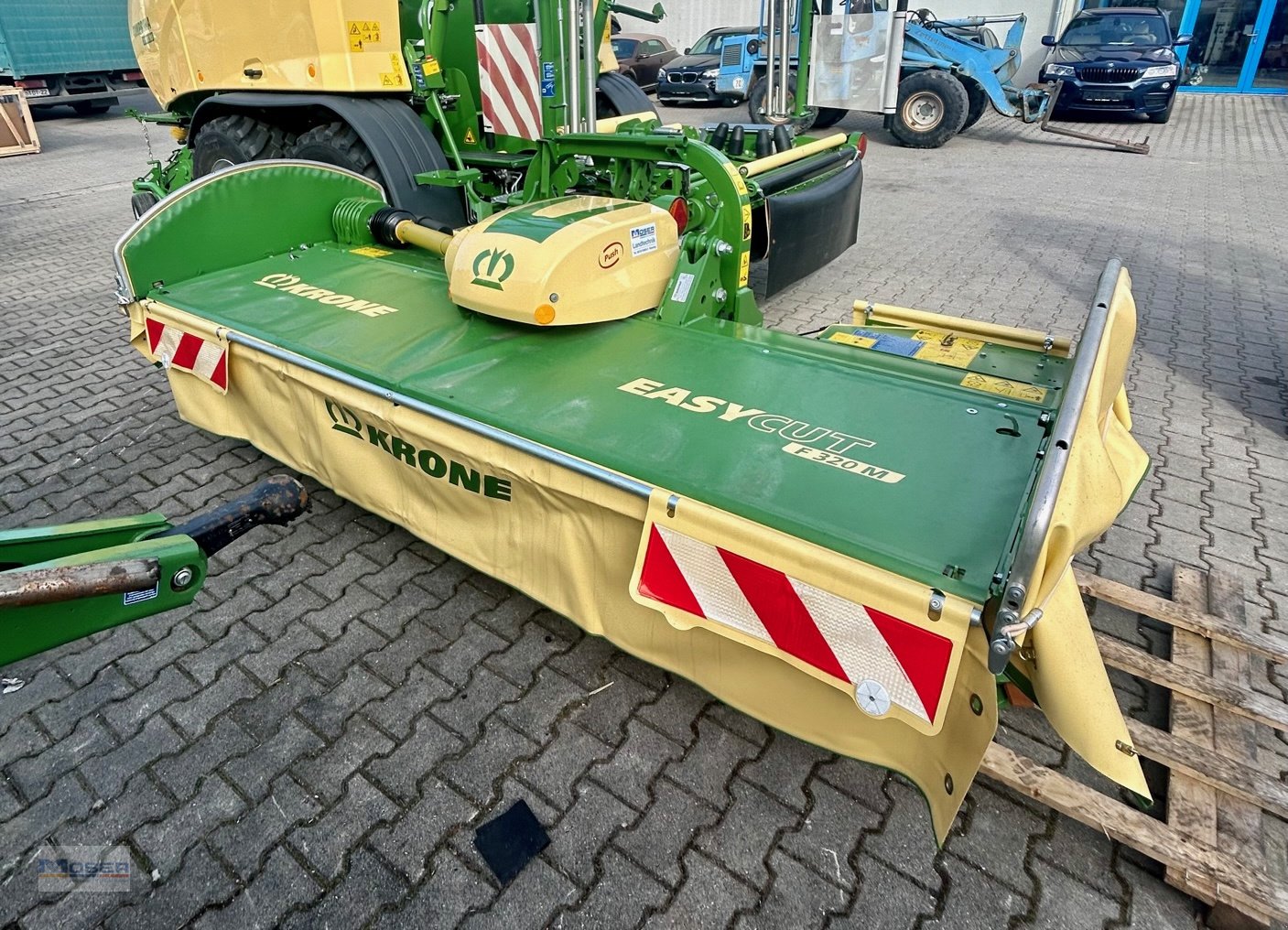 Mähwerk des Typs Krone Easy Cut F 320, Neumaschine in Massing (Bild 1)