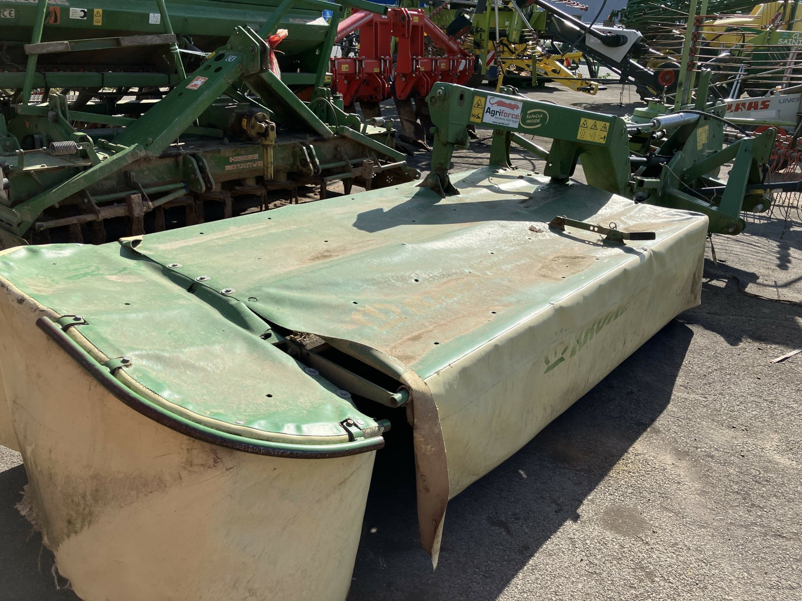 Mähwerk of the type Krone EASY CUT R280, Gebrauchtmaschine in BLENDECQUES (Picture 5)