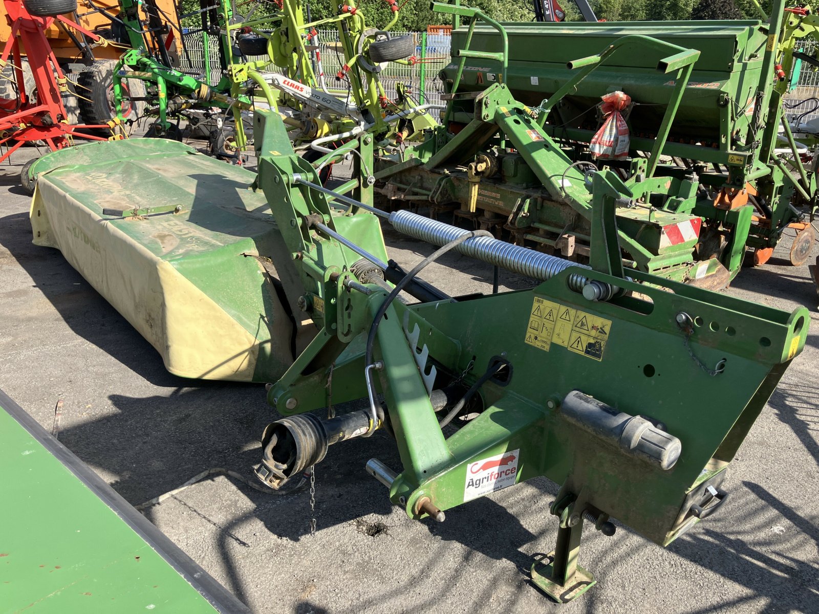 Mähwerk of the type Krone EASY CUT R280, Gebrauchtmaschine in BLENDECQUES (Picture 1)