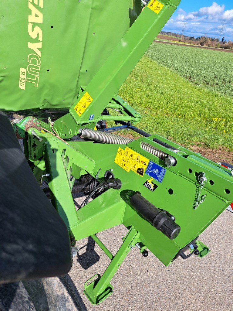 Mähwerk typu Krone Easy Cut R320, Gebrauchtmaschine v Oetwil am See (Obrázek 5)