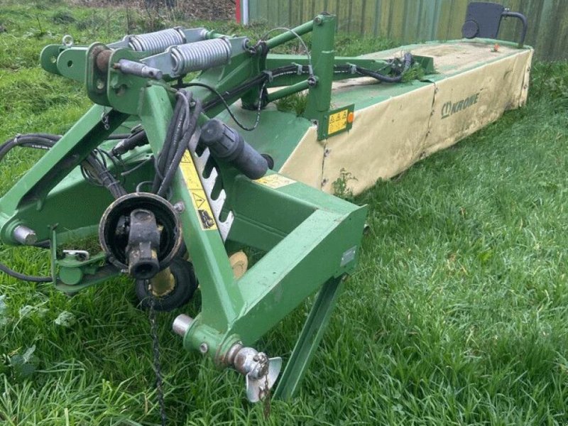 Mähwerk Türe ait Krone easy cut, Gebrauchtmaschine içinde PLOUIGNEAU