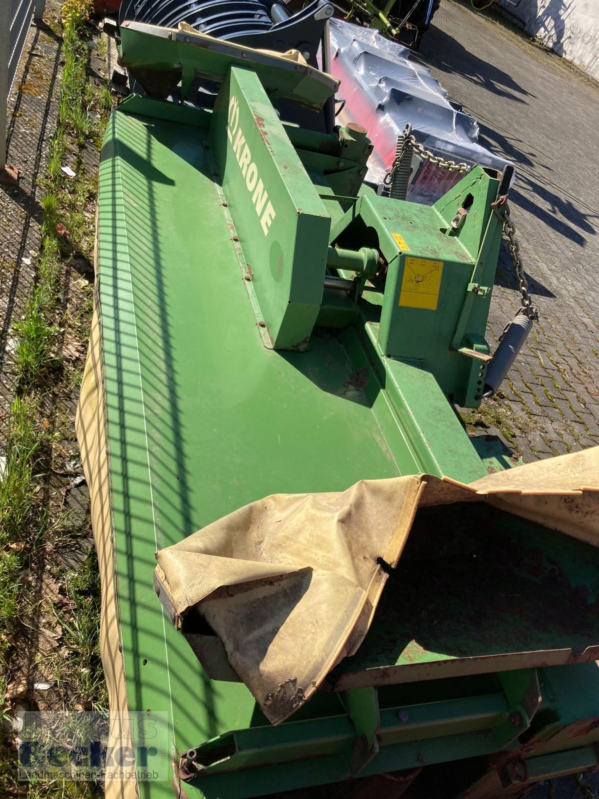 Mähwerk of the type Krone EasyCut 32 F, Gebrauchtmaschine in Weimar-Niederwalgern (Picture 1)